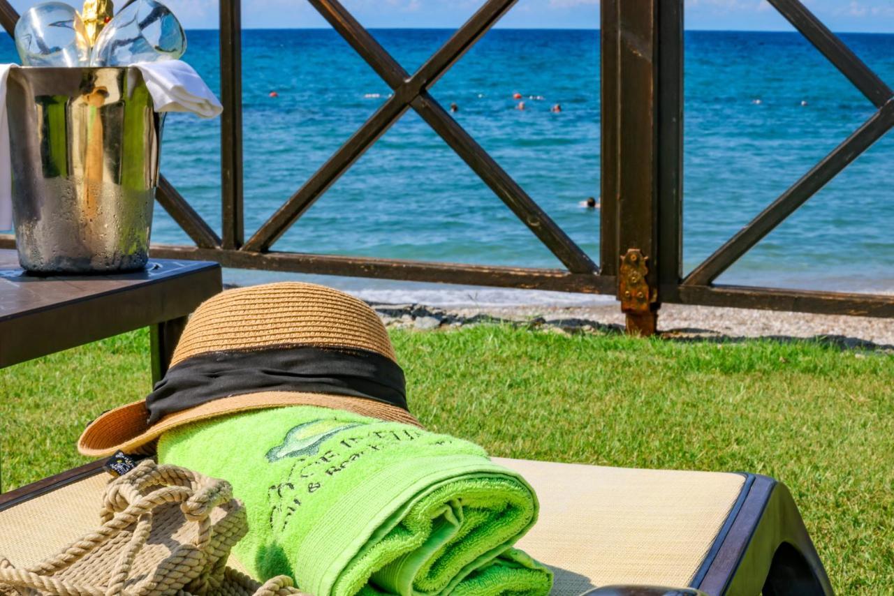 Korineum Golf & Beach Resort Agios Georgios  Buitenkant foto